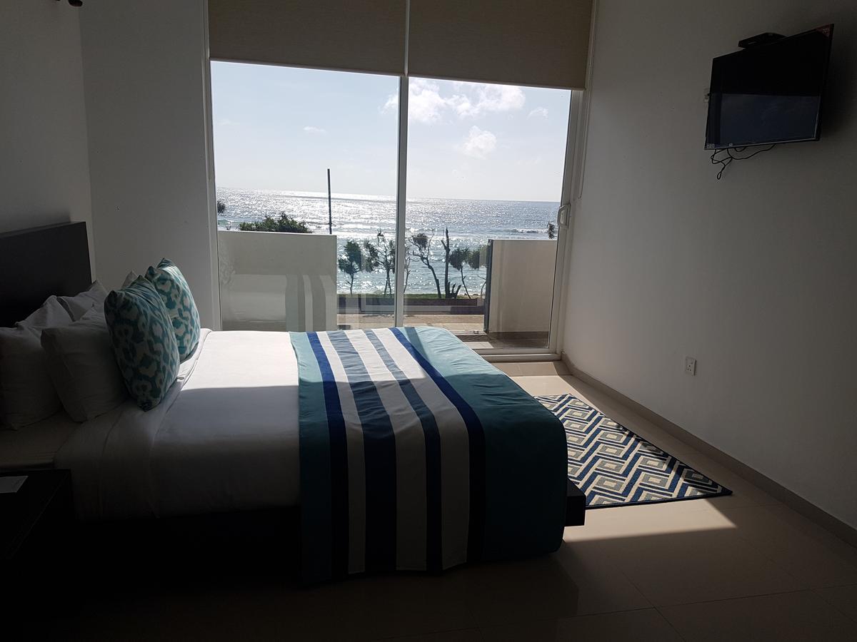 קולומבו A One Hotel - "The Marine" מראה חיצוני תמונה