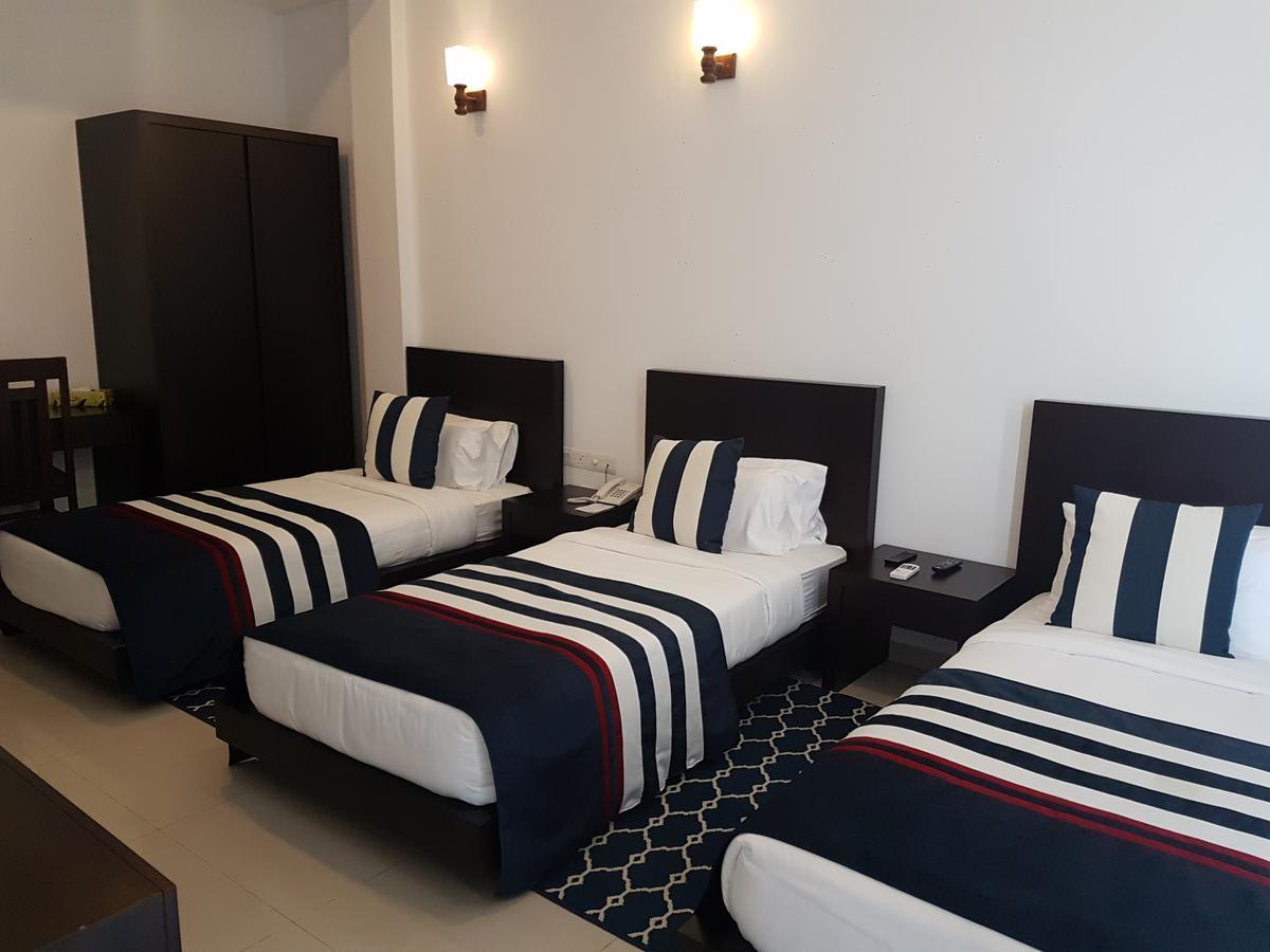 קולומבו A One Hotel - "The Marine" מראה חיצוני תמונה